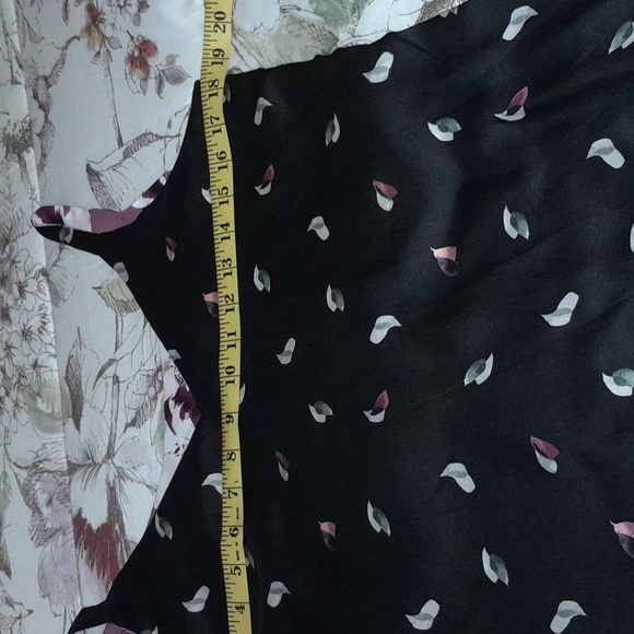 WHBM reversible tank top size small - Picture 5 of 8